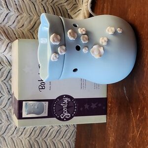 SCENTSY Baby's Breath Full Size Wax Warmer